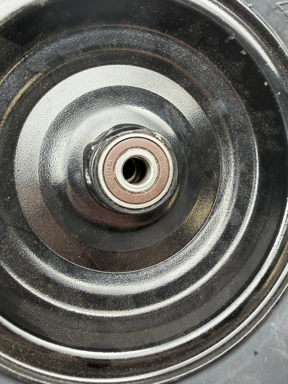 Front Left Wheel Assembly with Rim & Tire for Coleman KT196 & CK196 196cc 6.5 Hp Go-Karts (Blemished)