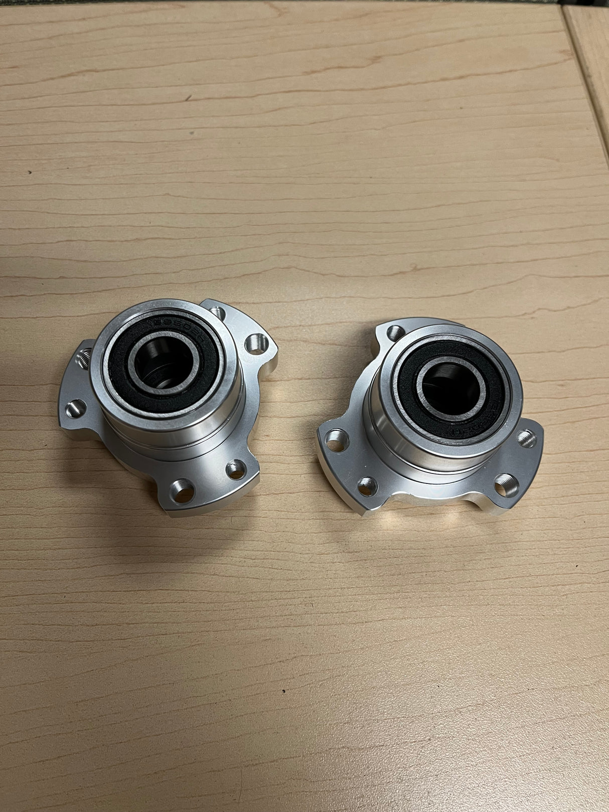 5/8" Wheel Hub with Bearings & Hardware for Go-Karts (Set of 2) (Missing Hardware)