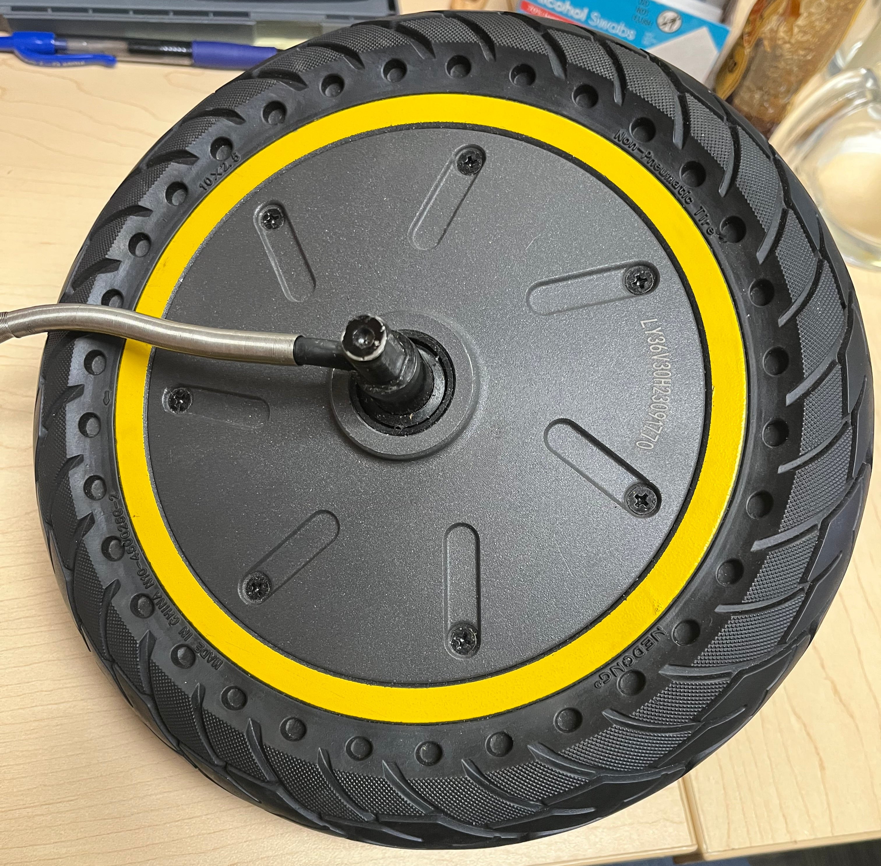 Hub Motor & Rear Wheel with Solid Tire for the Ninebot MAX G30 Scooter (Missing Hardware)