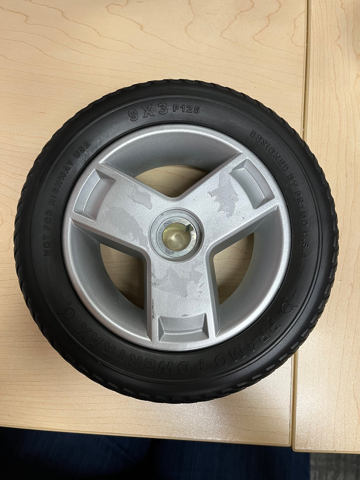 9"x3" (2.80/2.50-4) Black Flat-Free Rear Wheel Assembly with Silver Tri-Spoke Rim for the Go-Go Elite Traveller Plus (SC53/SC54), Elite Traveller Plus HD (SC53HD/SC54HD), & Sport (S73/S74) (Blemished)