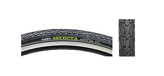 Close-up of the 700x38 Black Selecta CST1490 Bicycle Tire, showcasing the tread pattern and sidewall details, highlighting its durability and design.