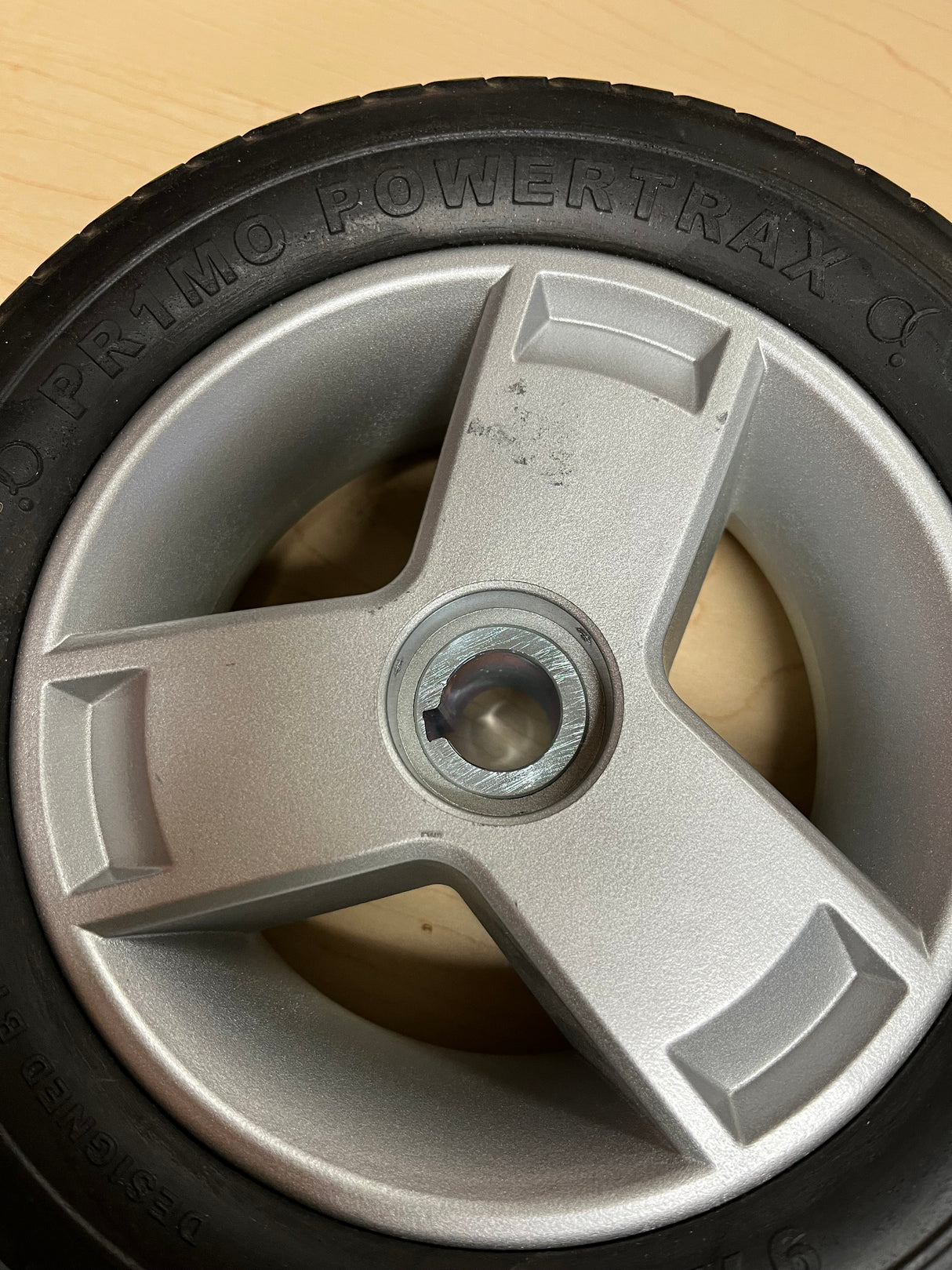 9"x3" (2.80/2.50-4) Black Flat-Free Rear Wheel Assembly with Silver Tri-Spoke Rim for the Go-Go Elite Traveller Plus (SC53/SC54), Elite Traveller Plus HD (SC53HD/SC54HD), & Sport (S73/S74) (Blemished)