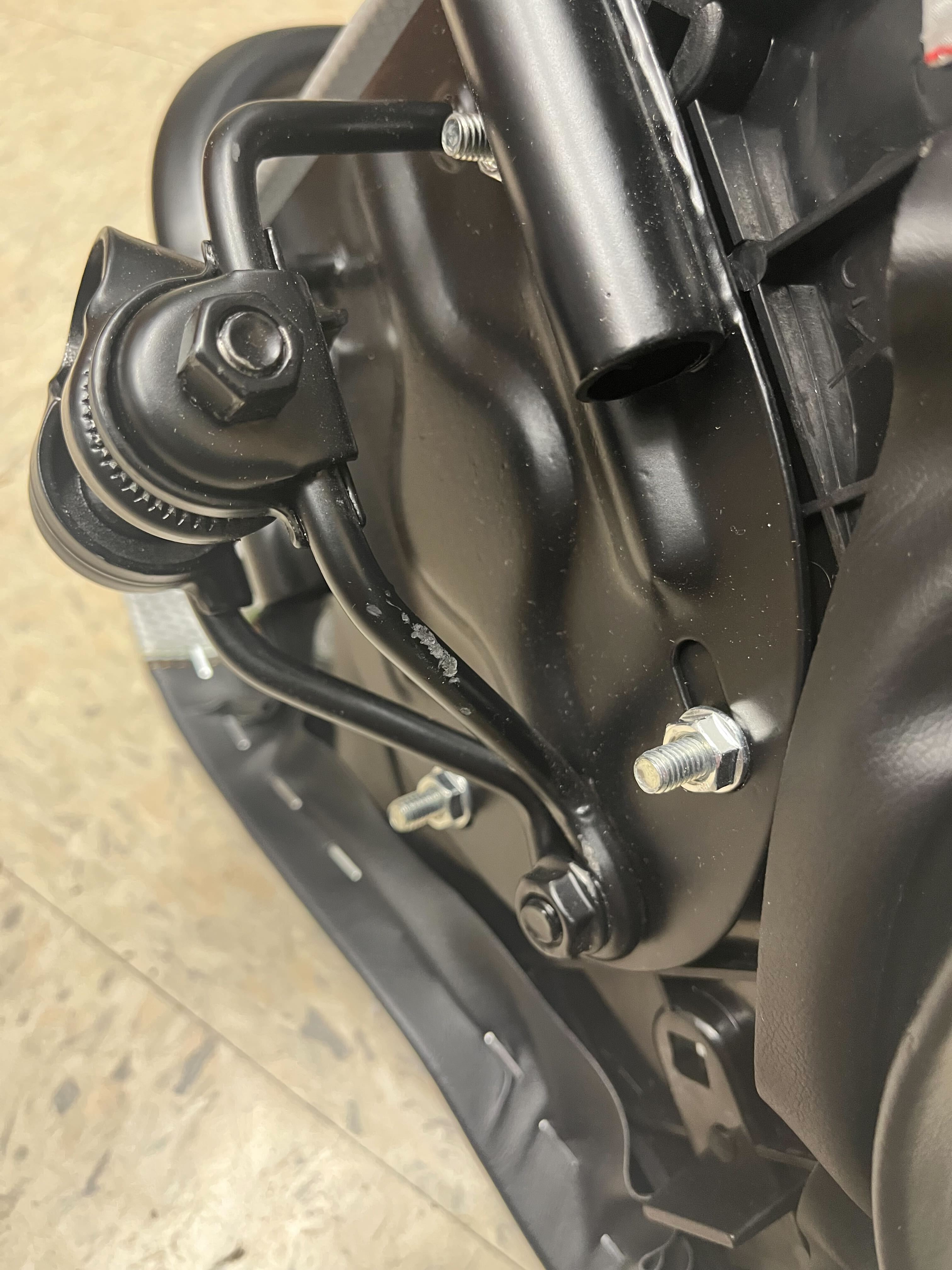 Backrest Saddle Seat for Bikes & Scooters (Blemished) - close-up of the black metal seat with integrated adjustable backrest, designed for comfort on standard 7/8 seat posts.