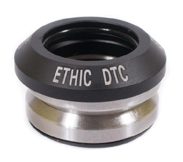 Close-up of the Ethic Silicone Headset for Kick Scooters, highlighting its black and silver design and integrated silicone cap for reduced vibration and enhanced control.