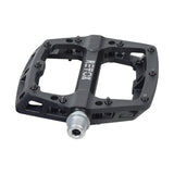 Retox Platform Bicycle Pedals (Origin8), black thermoplastic pedals with screws and reflectors, 18 mm thick, suitable for various bicycle brands and models.