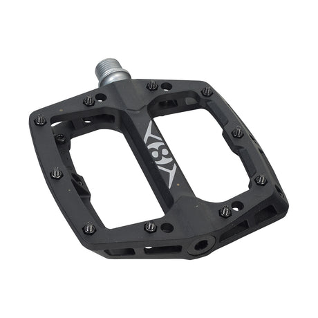 Retox Platform Bicycle Pedals (Origin8) made of thermoplastic with screws and a reflector, 18 mm thick, suitable for various bicycle brands and models.