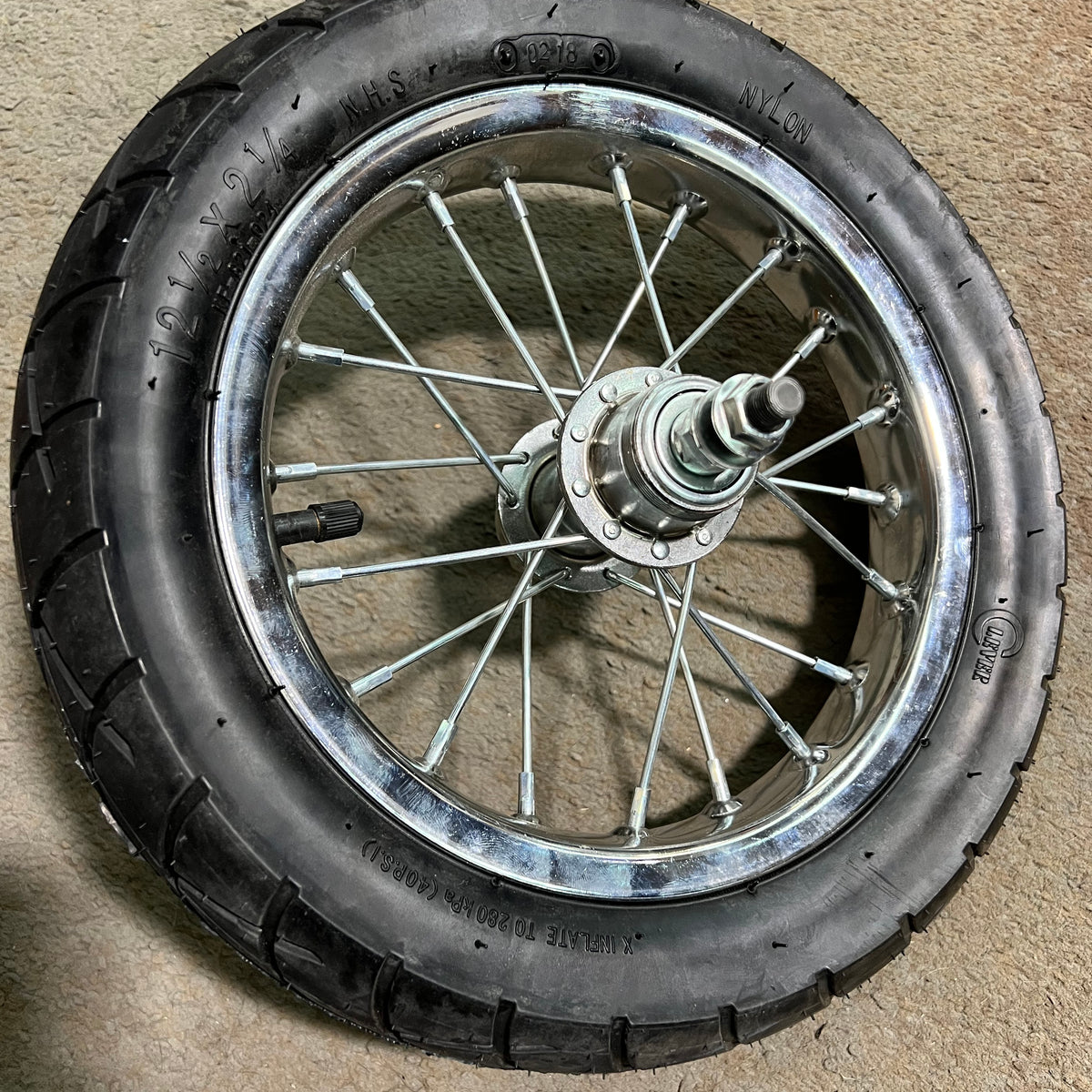 Rear Wheel Assembly with Wire Spoke Rim for the Razor Pocket Mod (Vers ...