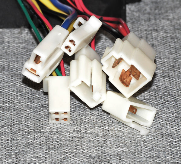 CT-312C1 / HB3650TYD4-FS1 Control Module with 4-Wire Throttle Connector for Razor MX500 (Versions 1-9) & MX650 (Versions 1-7), showing multiple colored wires with plastic connectors.